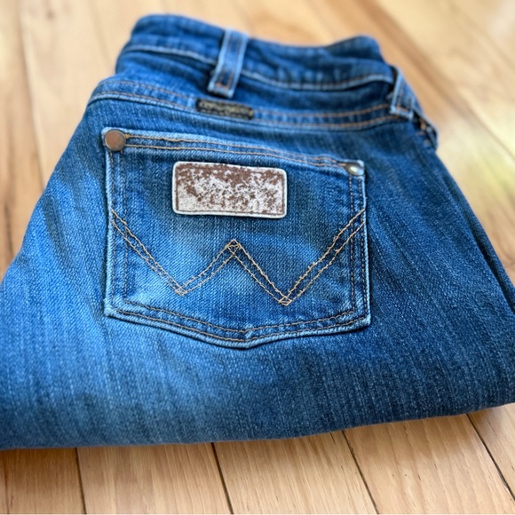 Wrangler Denim - Women's Blue Jeans